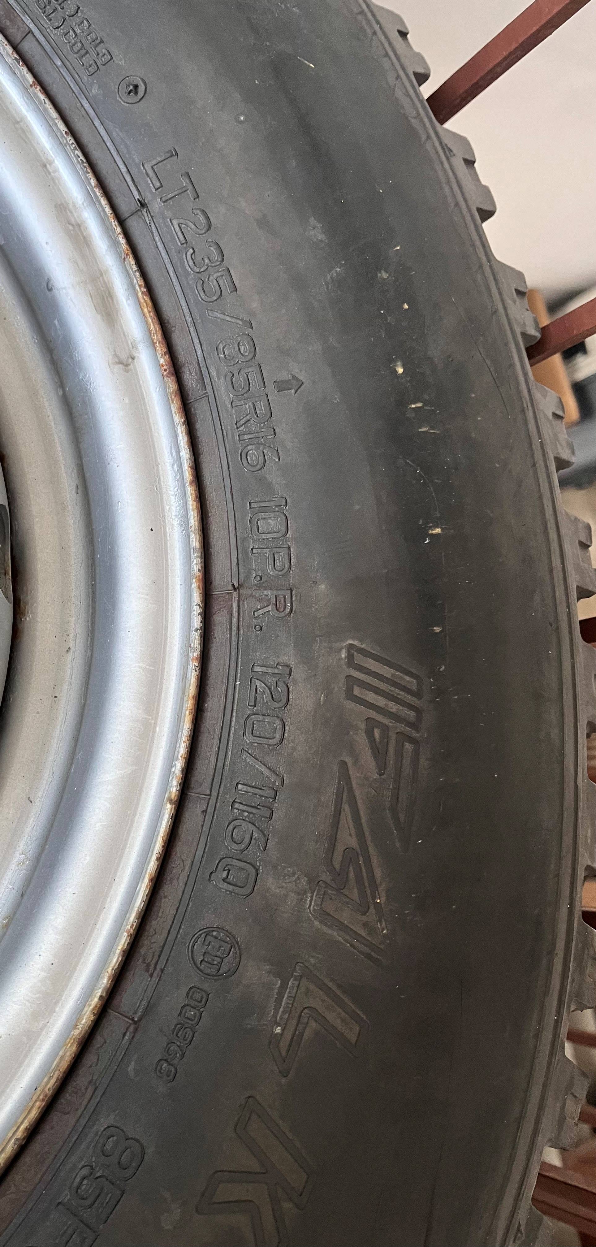 Nyári gumi acél felnivel 3