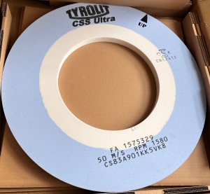 Tyrolit kerámia köszörű korong 603x25x304,8